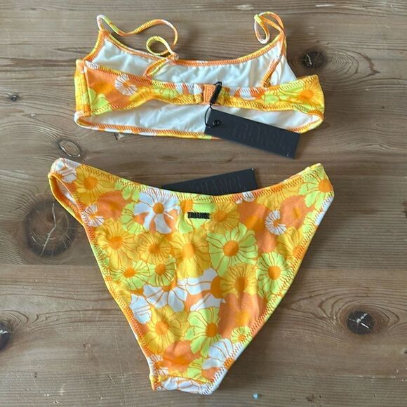 TRIANGL MICA NORMAL PANSY ORANGE FLORAL SET NO BAG NEW WITH TAGS - Picture 5 of 8